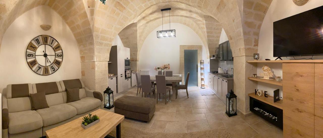 Lata Luxury Home Casa Vacanze Бриндизи Экстерьер фото